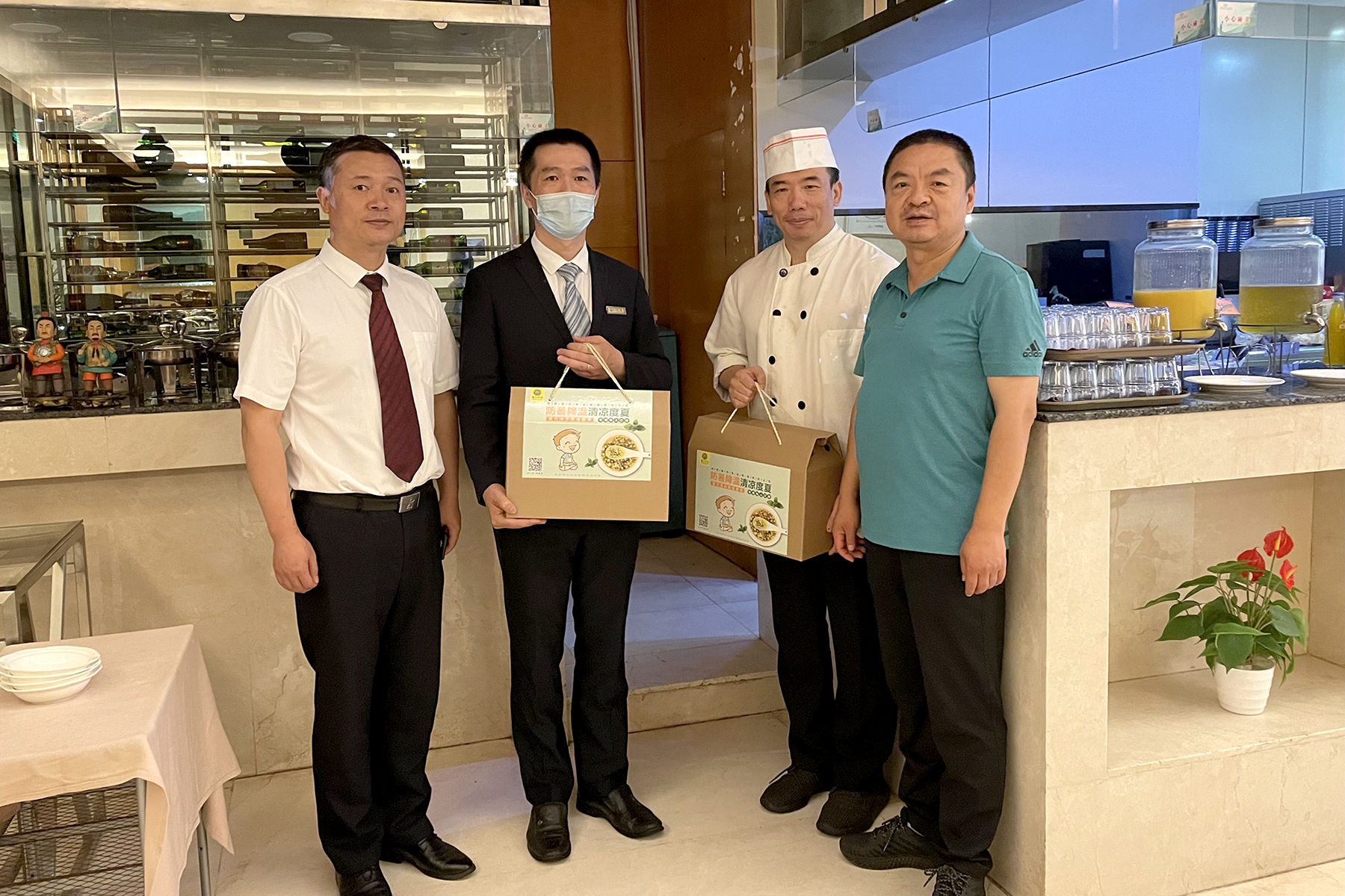 1658221468974638.jpg 6376185372754369547368902.jpg